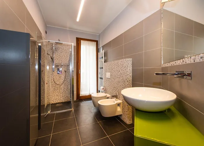 Kibilu - Prestige Appartement Varese